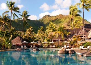 Coastal Resorts: Beach Bliss, Ocean Escapes